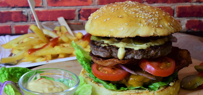 Hamburgery ovládly svět, jaká je ale jejich historie?