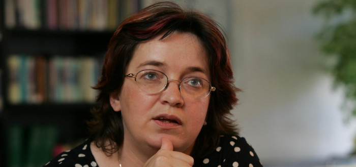 Senátorka Jana Zwyrtek Hamplová se ohrazuje proti označení dezinformátorka nebo prorusky orientovaná, přitom by klidně ihned vyjednávala s Putinem o nákupu plynu pro Česko