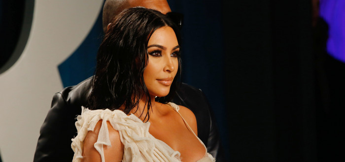 Kim Kardashian sklidila úspěch za svůj snímek na obálce módního časopisu Vogue US