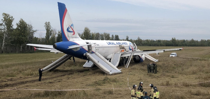 Airbus ponechaný osudu v kukuřičném poli je smutným důkazem toho, jak sankce na Rusko fungují