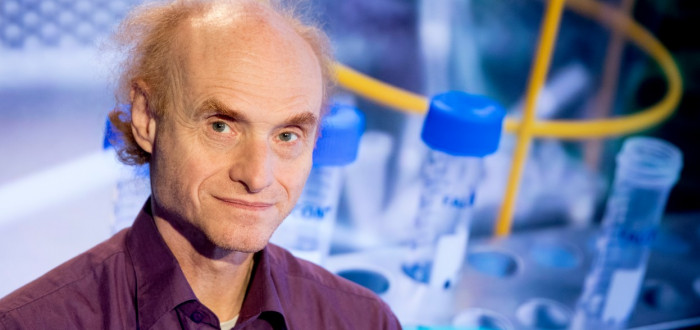 Jaroslav Flegr je znám hlavně výzkumem parazita Toxoplasma gondii a souvisejícího onemocnění toxoplazmóz