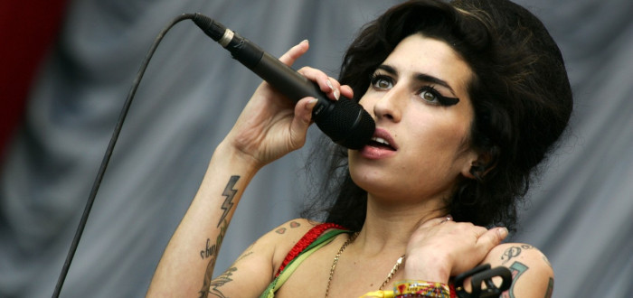 Amy Winehouse stejně jako několik dalších umělců zemřela ve věku 27 let