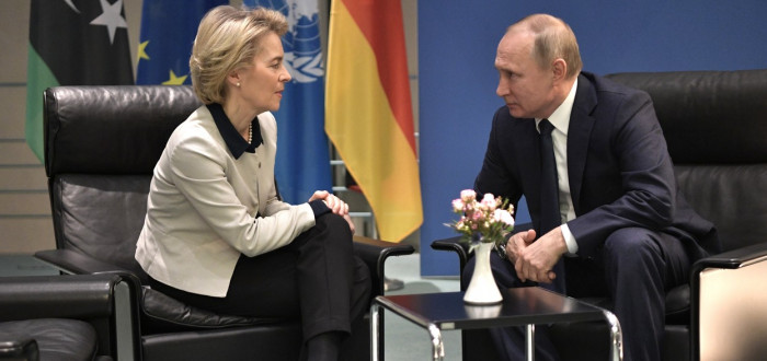 Vladimir Putin a předsedkyně Evropské komise Ursula von der Leyen