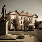 Muzeum najdete na Masarykově náměstí 159