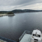 Orlickou přehradu čekají rozsáhlé stavební práce. Kromě modernizace lodního výtahu se bude stavět bezpečnostní přeliv, který uzavře silnici vedoucí korunou hráze na jeden rok