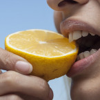 Pomůže citron v boji proti kyselině močové? Ano, ale změna musí být komplexní