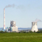 Tepelná elektrárna Mělník z pohledu od Vliněvsi