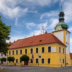 Radnice Kostelce nad Labem