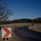 Za nehody mohla absence reflexních prvků a protijedoucí auto