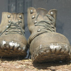 Víte, kde se tyhle historické horalské boty kovaly šerkami a piflemi? Tak se podívejte