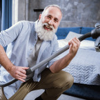 S dosažením dlouhověkosti vám pomůže mimo jiné i náročnější úklid