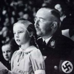 Heinrich Himmler bral svoji dceru všude, kam mohl. Byla samozřejmě i na jeho zámku