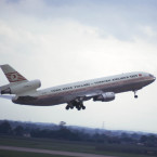 Snímek tragického letounu DC-10 pořízený v Londýně v létě roku 1973