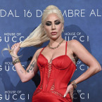 Na zpěvačku Lady Gagu se můžeme těšit v novém filmu House of Gucci