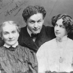 Harry Houdini miloval svoji ženu i matku. Právě matčin "dopis ze záhrobí" se stal důvodem konce přátelství s Conanem Doylem