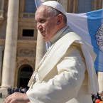 Papež František označil Diega Maradonu za básníka fotbalu