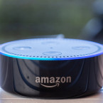 Virtuální AI asistentka Alexa od Amazonu zřejmě nebude tak nestranná