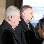 Miloš Zeman po deseti letech na Hradě končí. Jeho dědictví bude značně rozporuplné