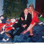 John Marshall a Anna Nicole Smithová na Vánoce roku 1994