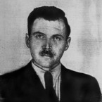 Takto vypadal na fotografii z roku 1956 anděl smrti Josef Mengele v jeho falešném pasu. Byl to takový „docela sympatický obyčejný chlapík“