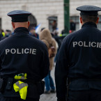 Na protest dohlížela po celou dobu policie