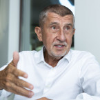 Andrej Babiš se nebojí kritizovat platy ve Sněmovně, zaměstnanci „jeho“ Agrofertu se ale mají podstatně hůř