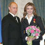 Alina Kabaeva je o 31 let mladší než Vladimir Putin 