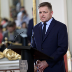 Robert Fico stále drží svoji populistickou linku a přiklání se k Rusku