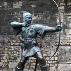 Socha Robina Hooda na hradě v Nottinghamu