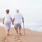 Dosáhnout dlouhověkosti vám pomůže nejen pravidelná chůze, ale i sociální vazby