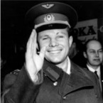 Jurij Gagarin byl první člověk ve vesmíru. 