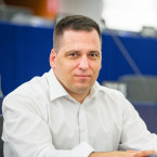 Tomáš Zdechovský je považován za odborníka na krizovou komunikaci, politický marketing a public relations