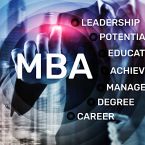 Studium MBA lze na institutu CEMI absolvovat pohodlně z domova nebo kanceláře, probíhá totiž plně online