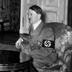 Emil Hácha s tehdejším vůdcem Adolfem Hitlerem. Německý diktátor neměl slitování