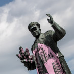 Spousta lidí sochu "osvoboditele" v Praze nechce