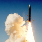 Na mezikontinentálních raketách pracují všichni tři přední světoví hráči - USA, Čína a Rusko. Ale činí se třeba i Írán 
