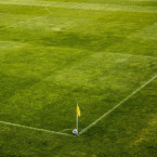 Fotbalový trávník jako místo nevratných společenských změn