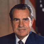 Prezident USA Richard Nixon musel pod tíhou aféry Watergate odstoupit