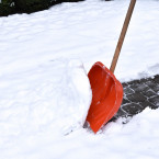 Odklízení sněhu si můžete usnadnit hned několika různými způsoby