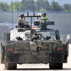 Britský tank Challenger 2 znamená výraznou pomoc ukrajinským obráncům proti ruským okupantům