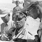 Erwin Rommel patřil mezi skvělé německé taktiky, zviditelnil se zvlášť v severoafrické kampani, znelíbil se však Hitlerovi