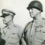 Vrchní velitel Dwight D. Eisenhower a jeho nejznámější generál George S. Patton