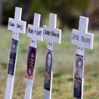 Při šílené střelbě v Columbine přišlo o život třináct lidí, z toho dvanáct bylo studentů a jeden profesor
