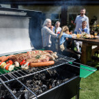 S vyčištěním grilu vám pomůže půlka obyčejné cibule