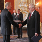 Miloš Zeman patřil spolu s Václavem Klausem do éry egomaniaků, kterým šlo výhradně o vlastní prospěch, nikoliv občanů