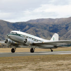 Letoun DC-3 Dakota je asi nejslavnějším letounem