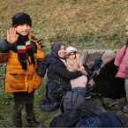 Uprchlíci na polsko-běloruských hranicích čekají na naději, která nepřijde