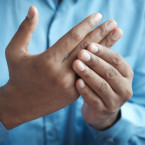 Revmatoidní artritida způsobuje napadení chrupavek imunitním systémem