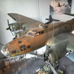 Jeden z amerických bombardérů ztracených v Grónsku je dnes vystavován v muzeu