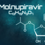 Molnupiravir je proléčivo syntetického nukleosidového derivátu N4-hydroxycytidinu a uplatňuje své antivirové působení zavedením chyb kopírování během replikace virové RNA